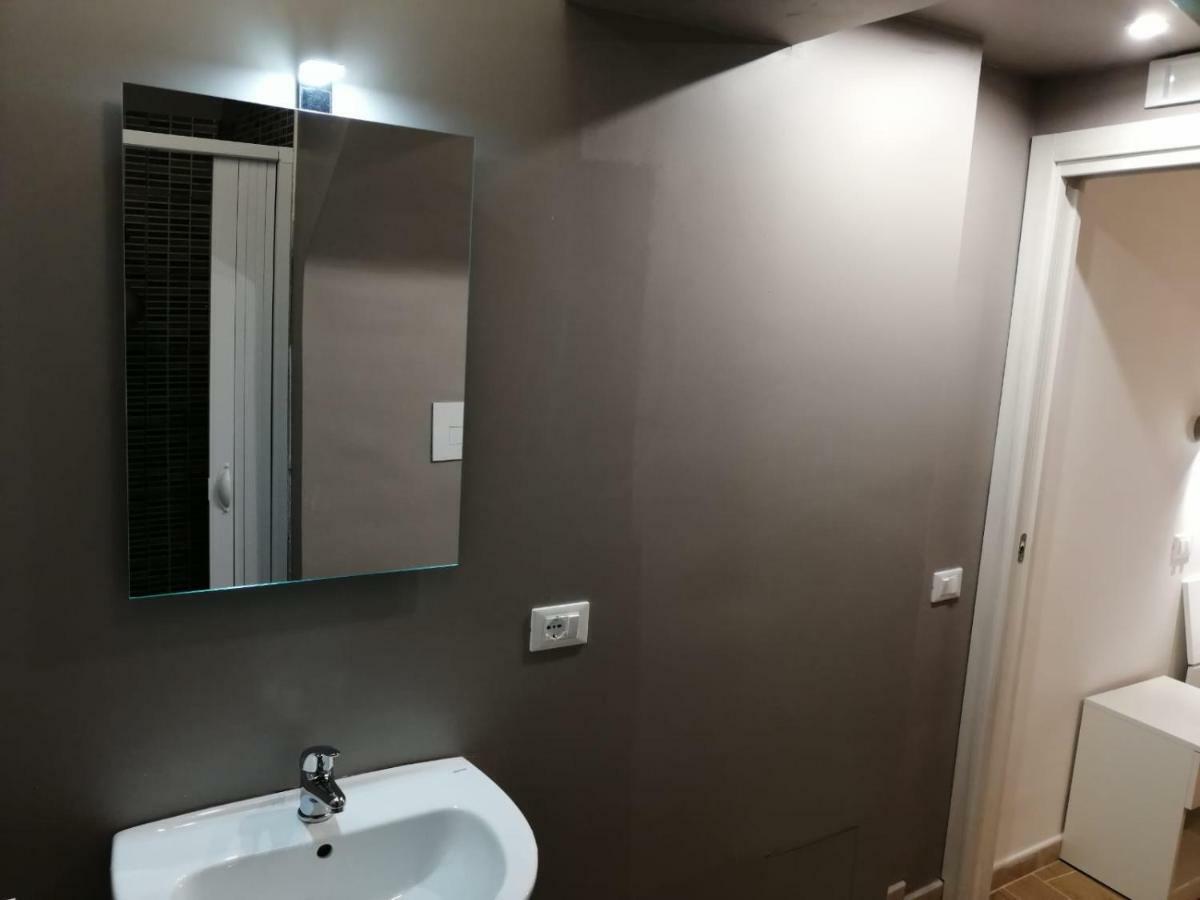 מונריאלה Opera Boutique Rooms מראה חיצוני תמונה