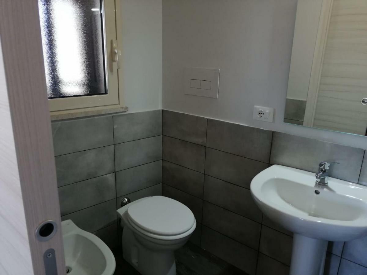 מונריאלה Opera Boutique Rooms מראה חיצוני תמונה