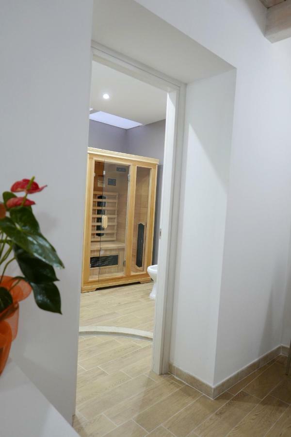מונריאלה Opera Boutique Rooms מראה חיצוני תמונה