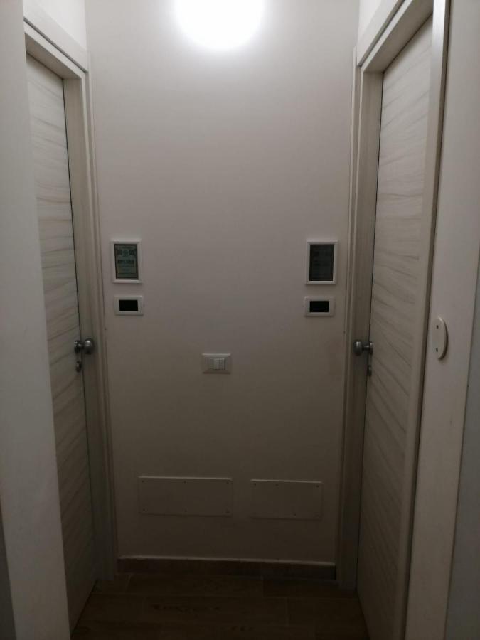 מונריאלה Opera Boutique Rooms מראה חיצוני תמונה