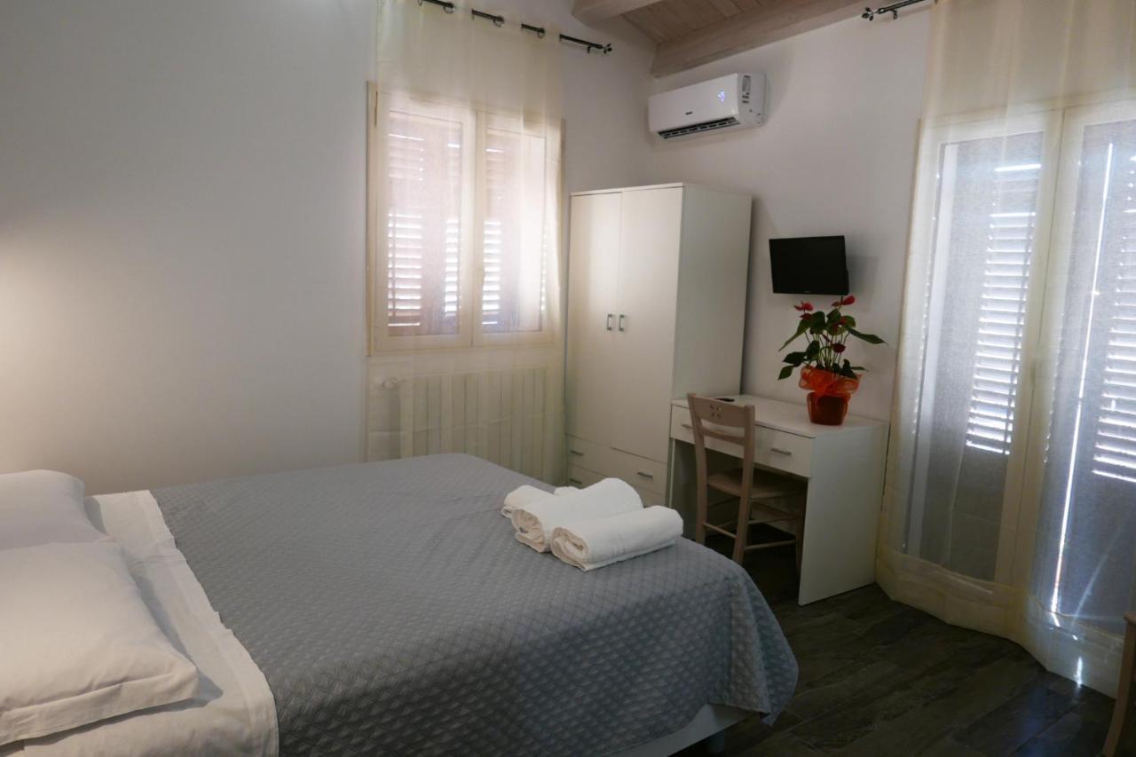 מונריאלה Opera Boutique Rooms מראה חיצוני תמונה