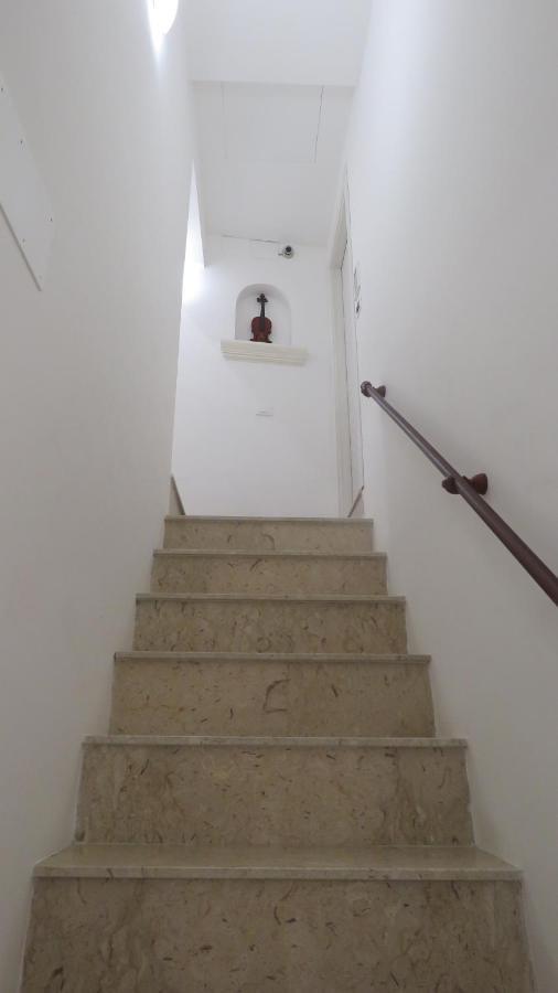 מונריאלה Opera Boutique Rooms מראה חיצוני תמונה